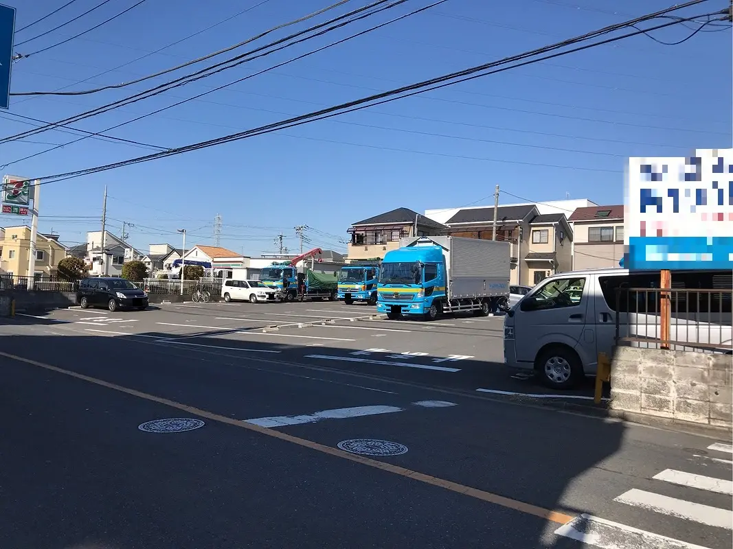 足立区西伊興４丁目　月極駐車場